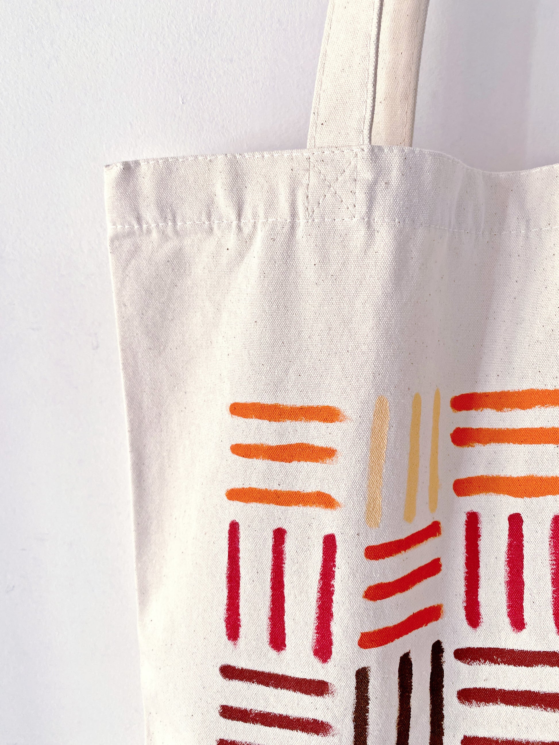 relaxed tote bag for weekend markets and errands