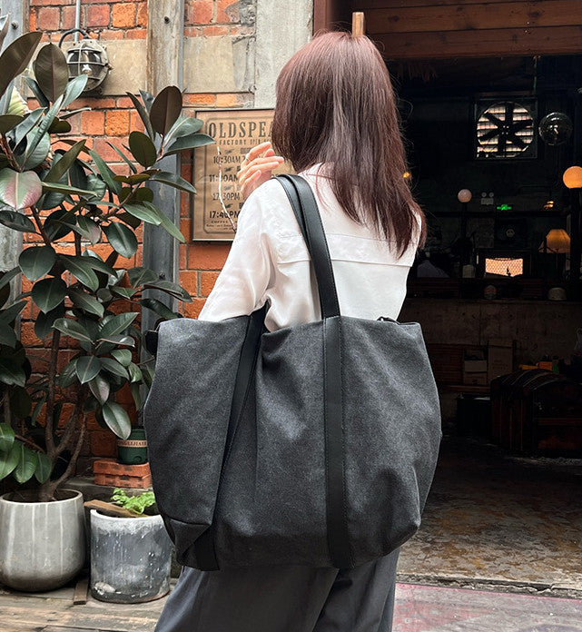 Large shoulder tote for weekend travel and everyday items