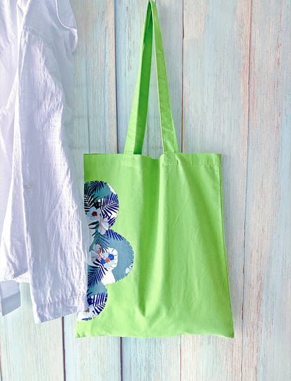 laid-back style tote used for daily errands and books