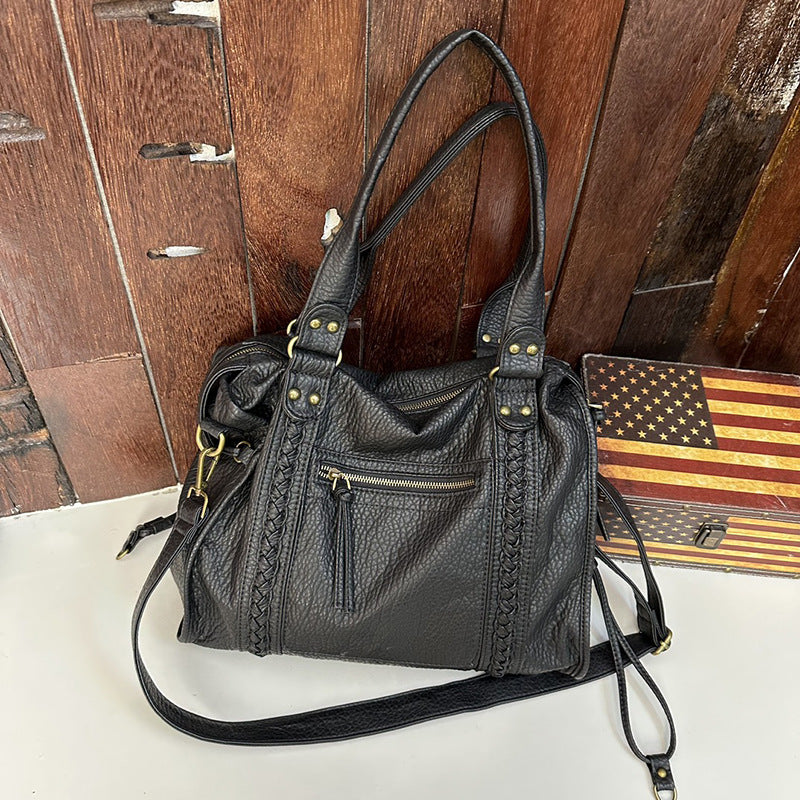 Casual carryall for light travel days