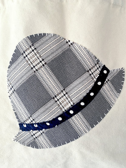 large capacity bag for clutter-free daily organization