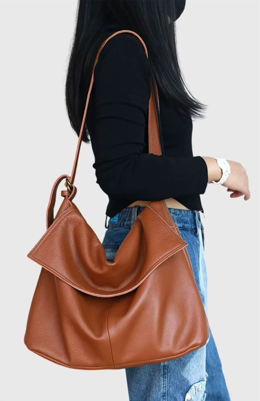 Vintage Large Capacity Soft Leather Shoulder Bag for Women