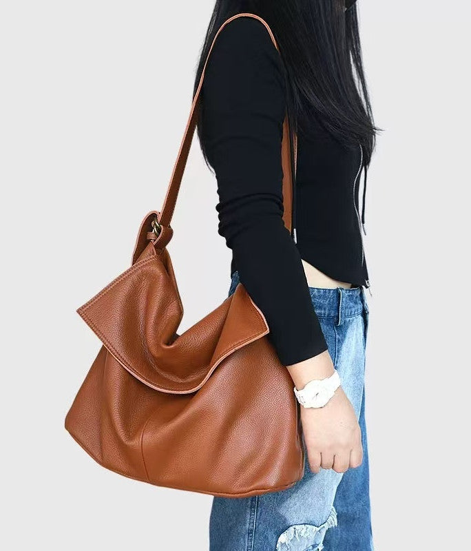 Retro Genuine Leather Messenger Bag for Women’s Daily Use