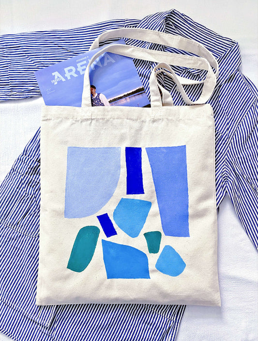 relaxed cotton canvas tote with hand drawn illustration