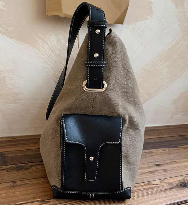 Shoulder tote suited to relaxed weekend activities