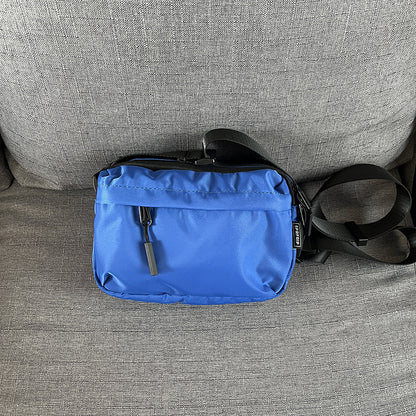 Minimalist crossbody bag for relaxed weekend adventures