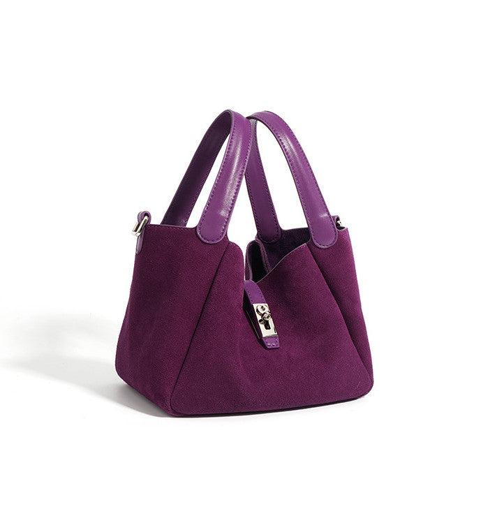 Soft Leather Bucket Bag with Adjustable Shoulder Strap for Everyday Use