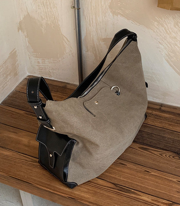 Large tote for travel days and light packing