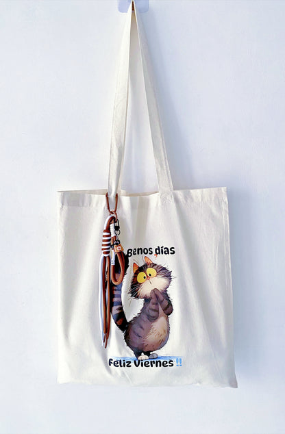 everyday bag holding small essentials without looking bulky