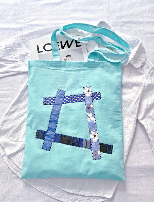 Soft oversized cotton tote bag for effortless daily commuting