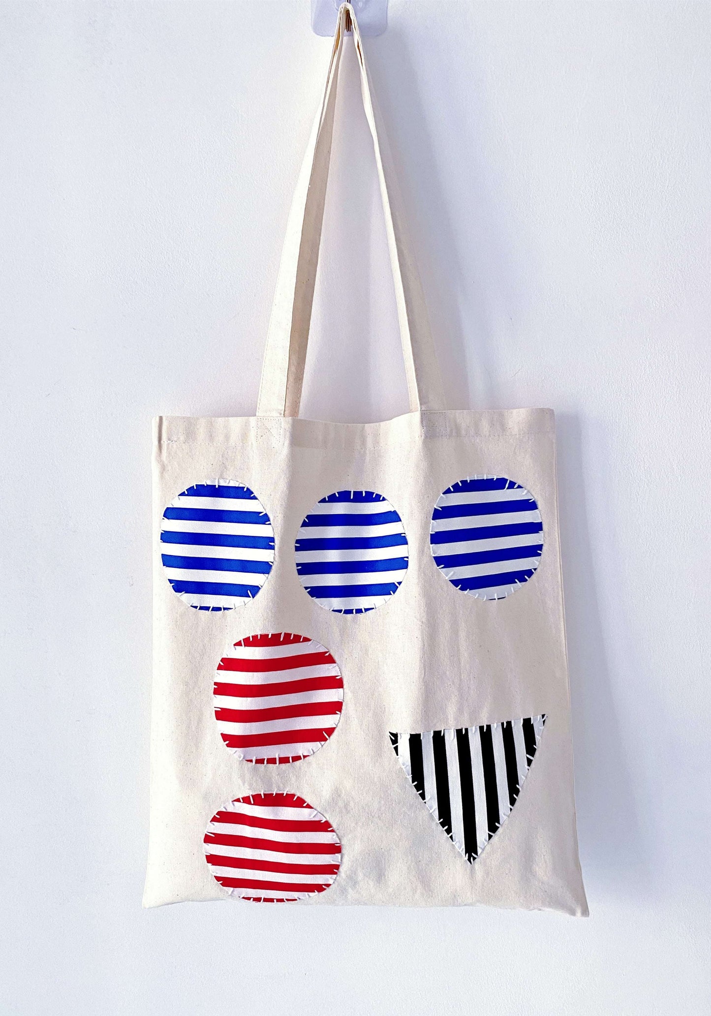 people choosing soft drape tote bags for comfort instead of rigid styles