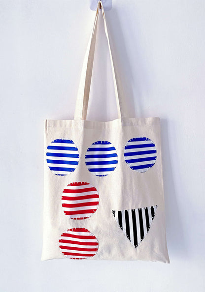 people choosing soft drape tote bags for comfort instead of rigid styles