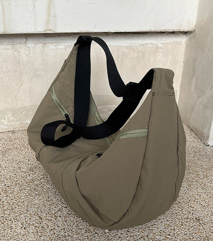 Soft shoulder purse for casual outdoor activities