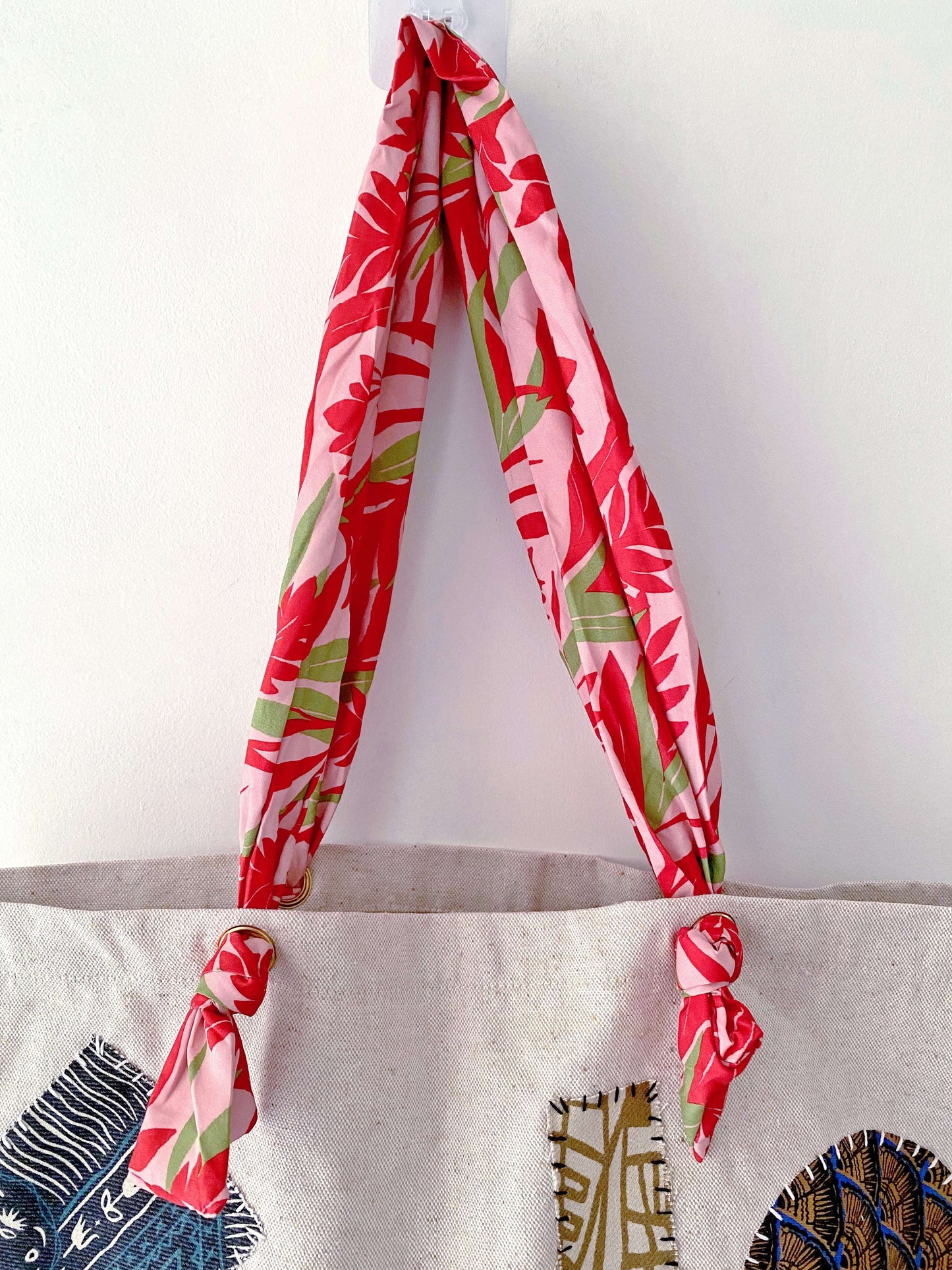 A customer mentioned this heavy-duty tote feels "lived-in" from day one, proving that natural materials only get better with age and use.