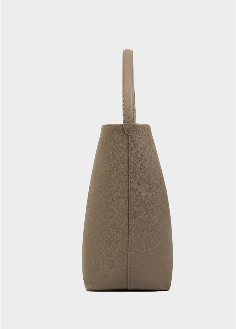 Fashionable Leather Bucket Bag