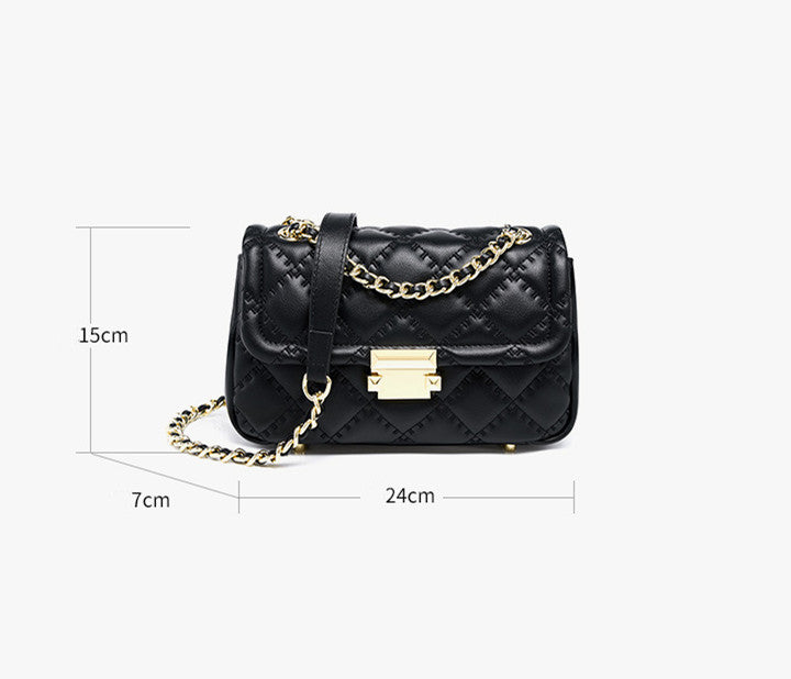 Quilted Pattern Chain Purse