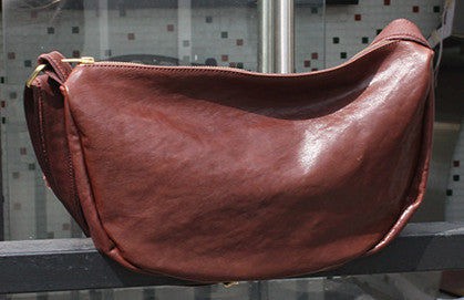 Minimalist Retro Leather Shoulder Bag for Everyday Elegance