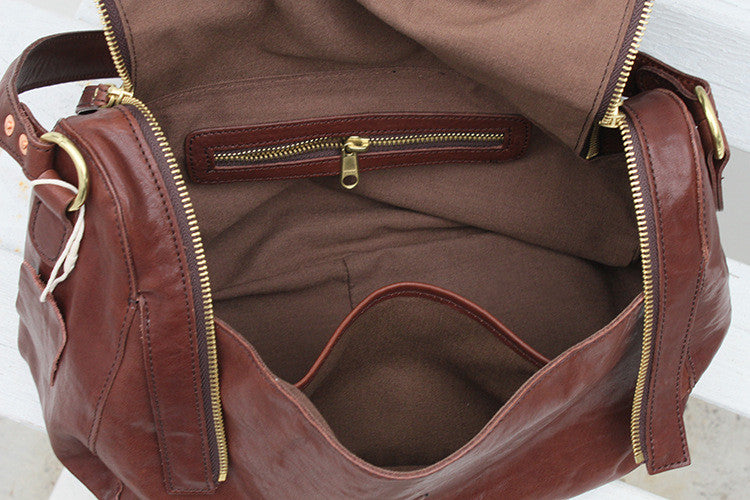 Customizable Soft Leather Shoulder Bag with Unique Zipper Design