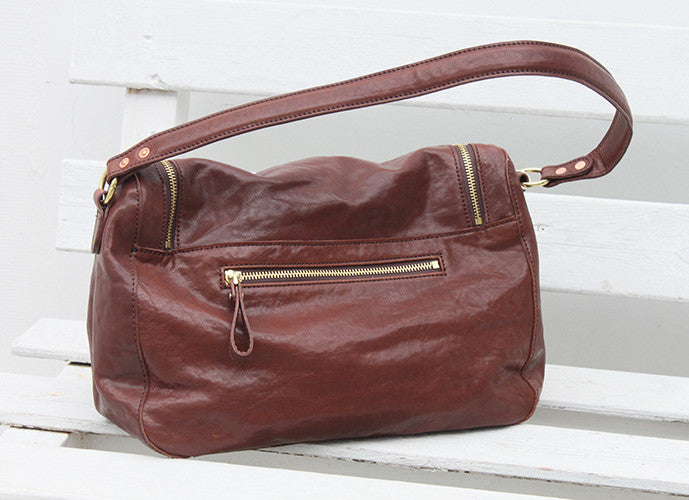 Artisanal Vintage Leather Crossbody Bag with Soft Material