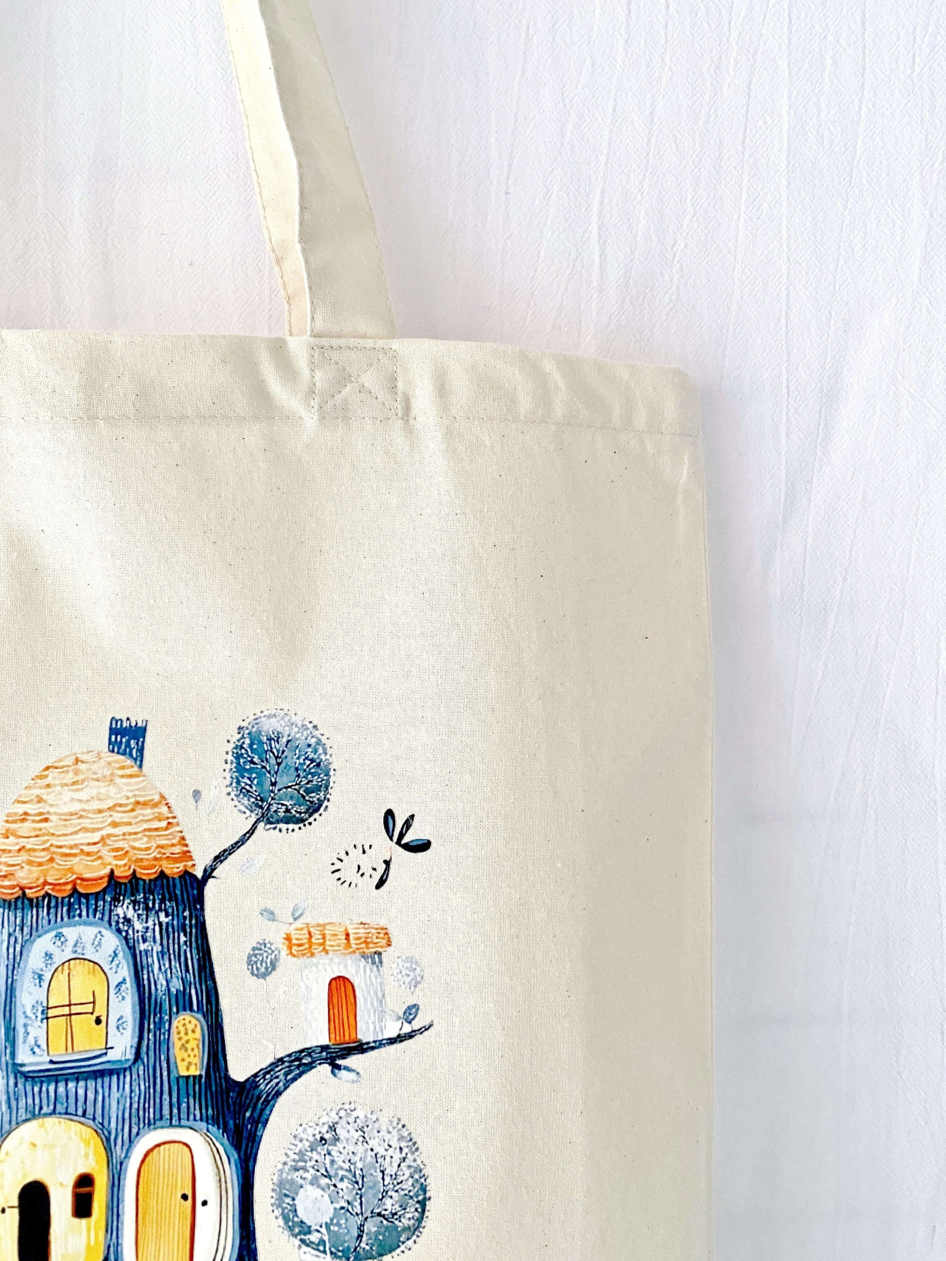 lightweight fabric tote for students and daily commuting