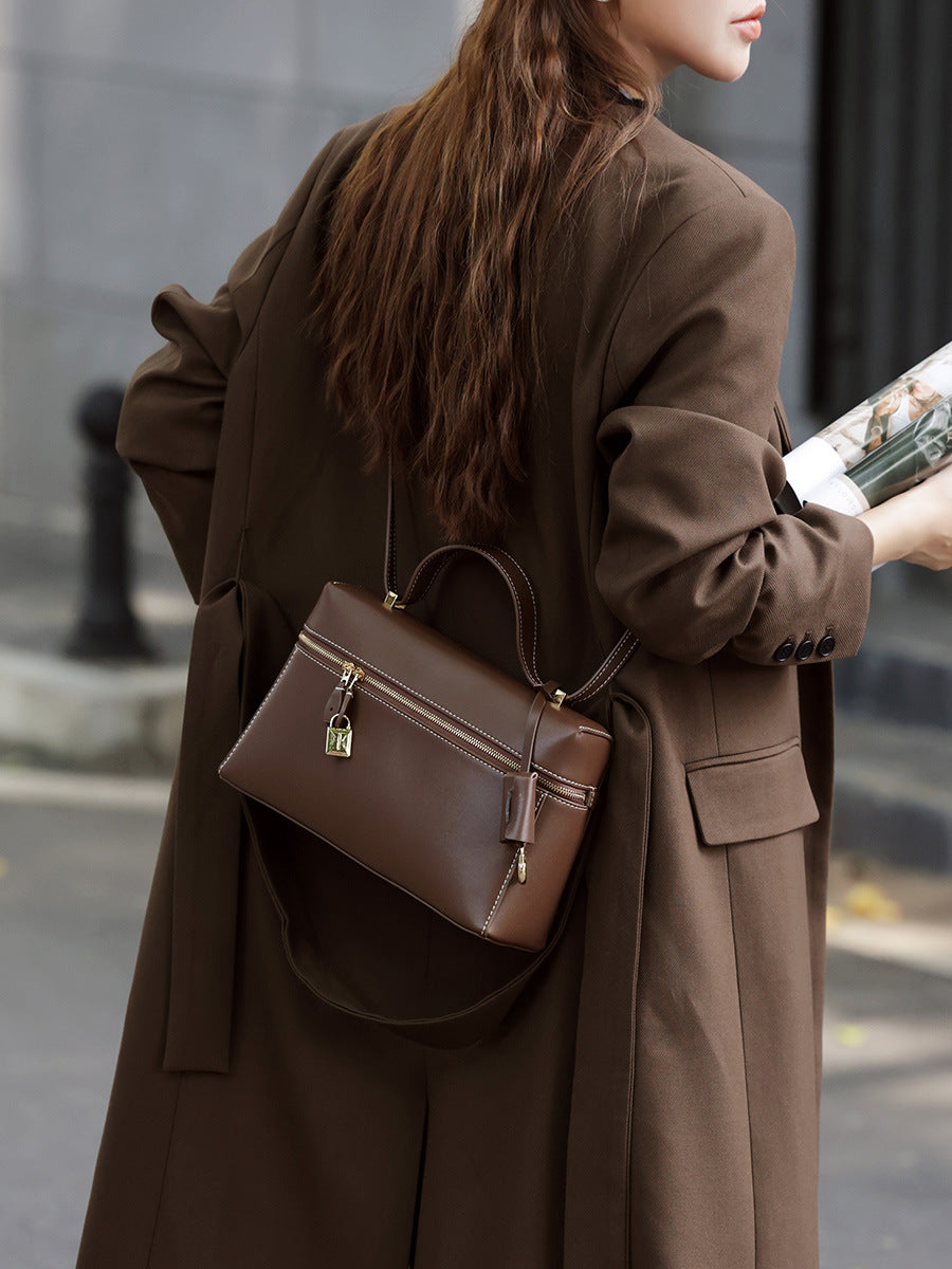 Fashionable Genuine Leather Square Single Shoulder Bag for Women