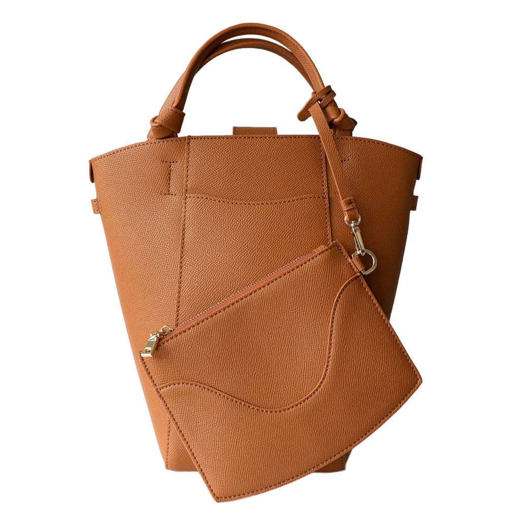Trendsetting Designer Leather Crossbody Bag woyaza