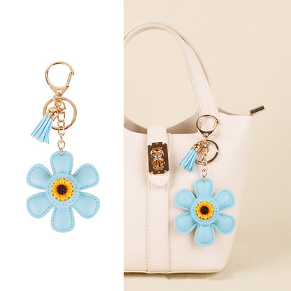 Decorative flower pendant for totes, purses, and gifts