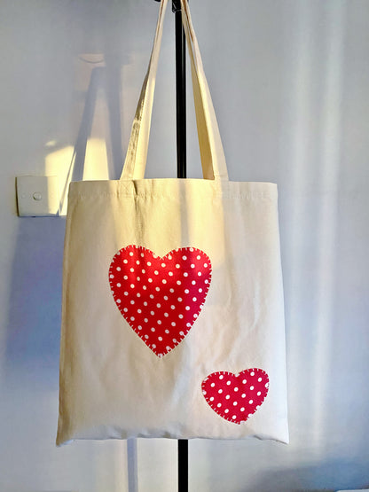 A visual ode to simplicity, featuring a quiet and sweet heart-themed design.