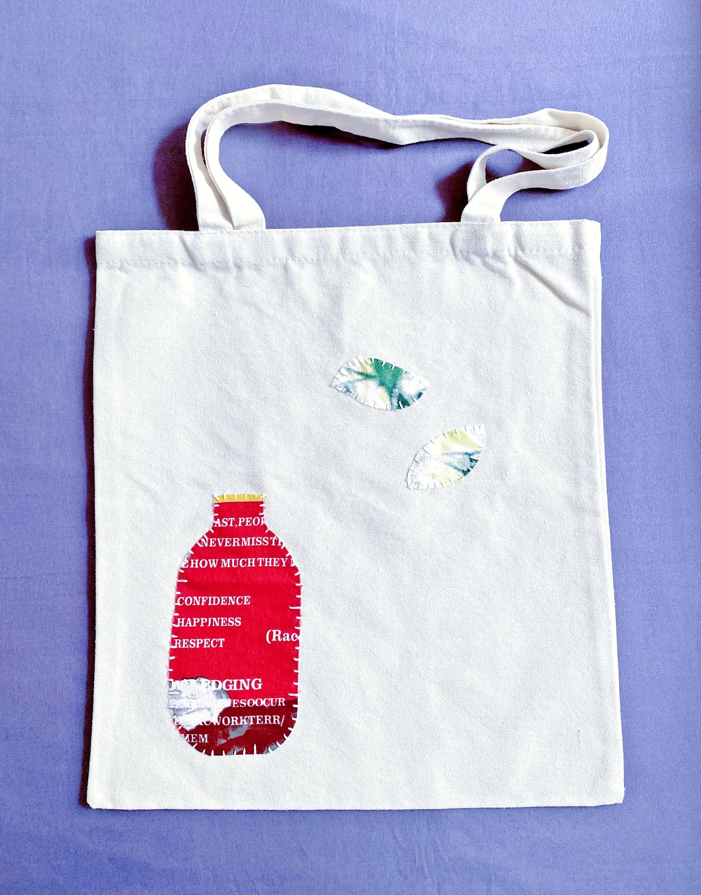 Eco-friendly handmade tote with patchwork design, perfect for sustainable living and a thoughtful gift in Europe.