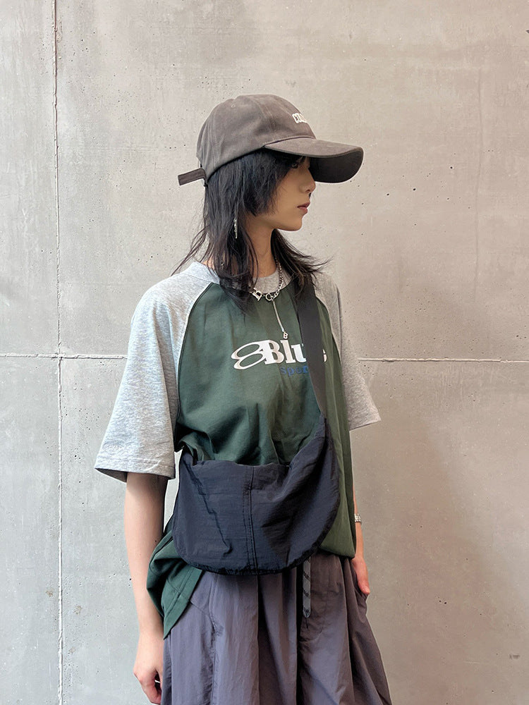 Small shoulder sling for casual travel days