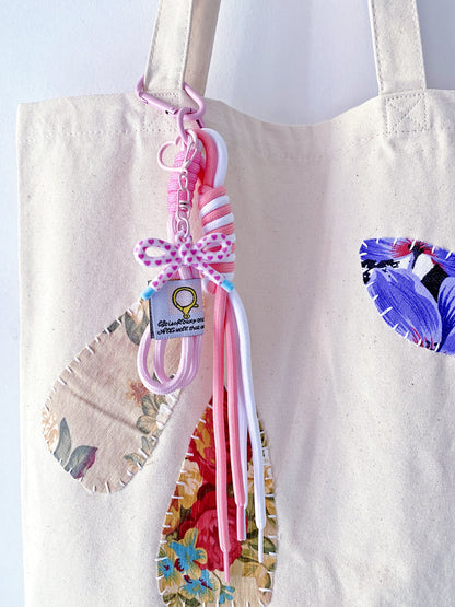 Relaxed silhouette tote bag made from responsibly sourced natural materials.