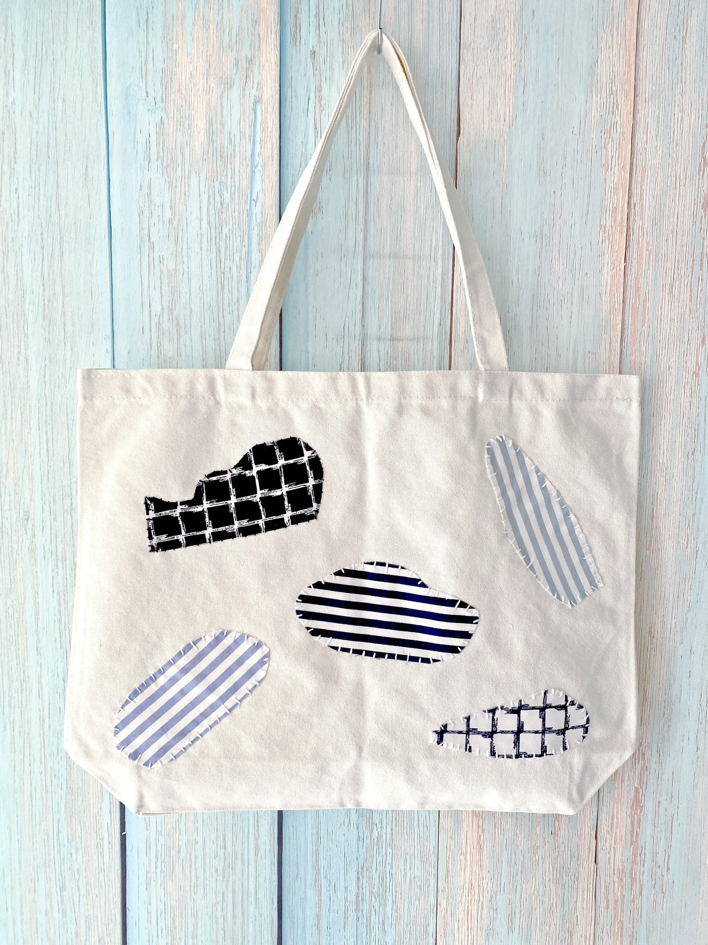 Bag placed near an entryway as part of a leave-the-house routine