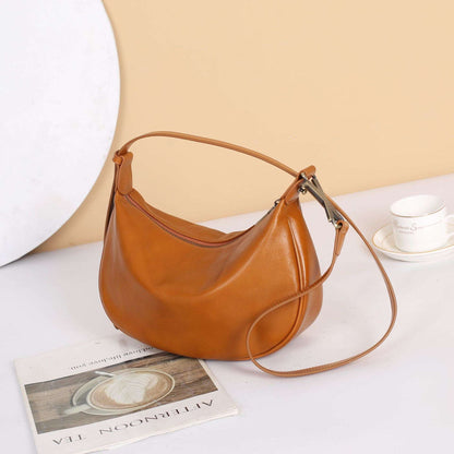 Classic Leather Crescent Purse woyaza