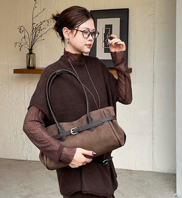 Refined handbag for relaxed daytime outings