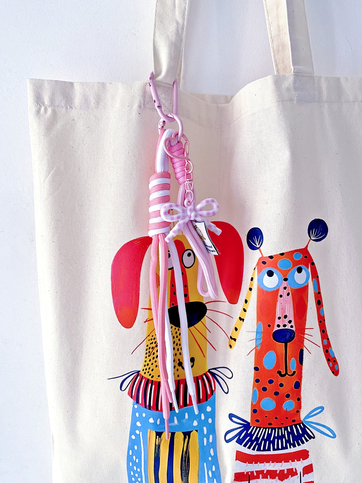 Foldable large tote bag for people who value low impact living.
