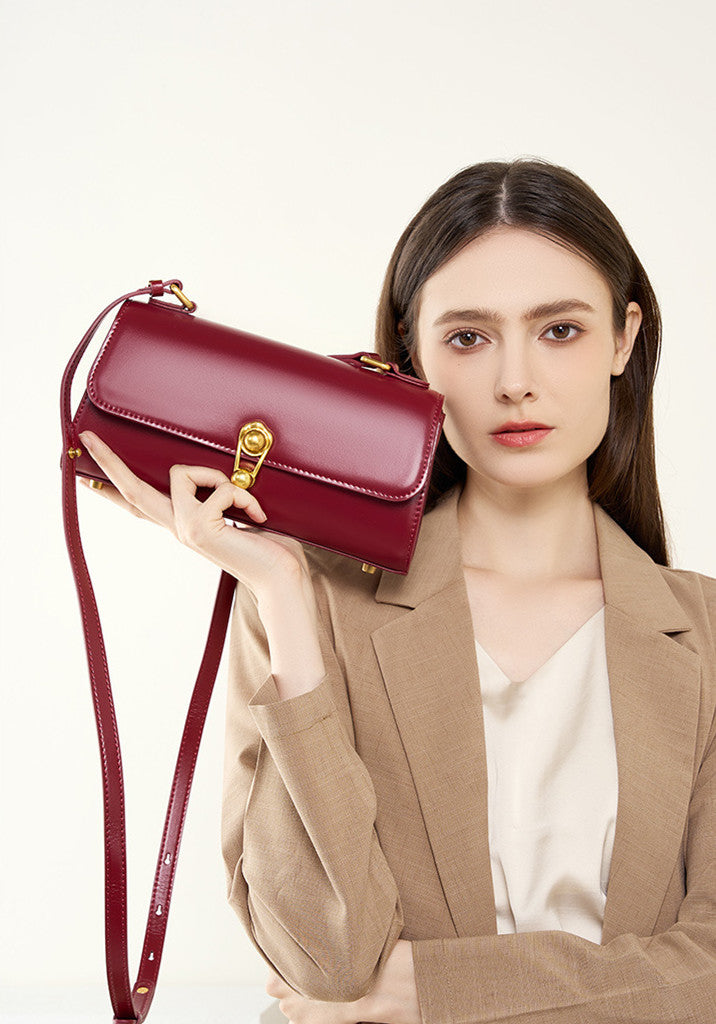 Minimalist Genuine Leather Handbag for Fashionistas