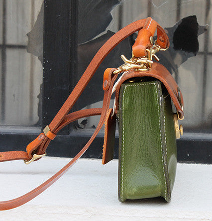 Women's Vintage Inspired Leather Handbag