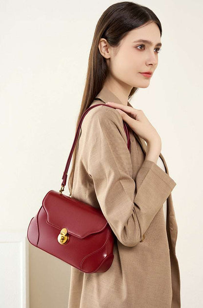 Trendy Leather Purse with Adjustable Shoulder Strap for Women