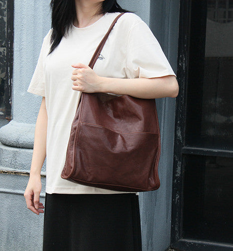 Sophisticated Genuine Leather Tote Bag with Complimentary Crossbody Pouch