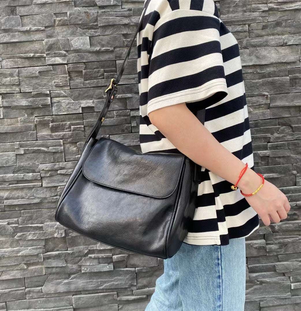 Women's Retro Leather Crossbody Bag
