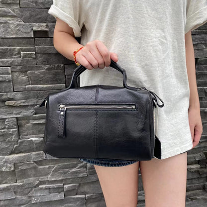 High-Quality Women's Leather Messenger Bag for Commuting