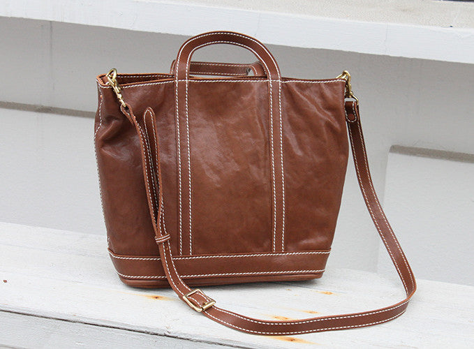 Sophisticated Leather Top-handle Bag with Adjustable Shoulder Strap and Handheld Option