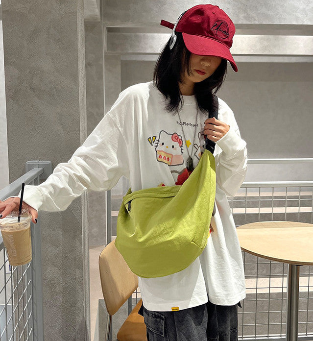 Water resistant fabric chest pack for commuter cycling