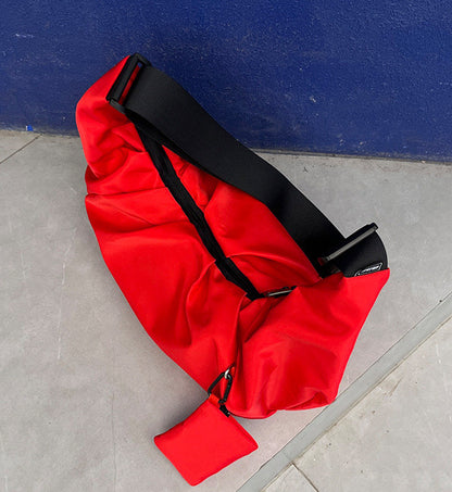 Spacious curved bag for everyday essentials