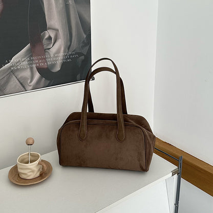 Versatile handbag for shopping and casual meetups