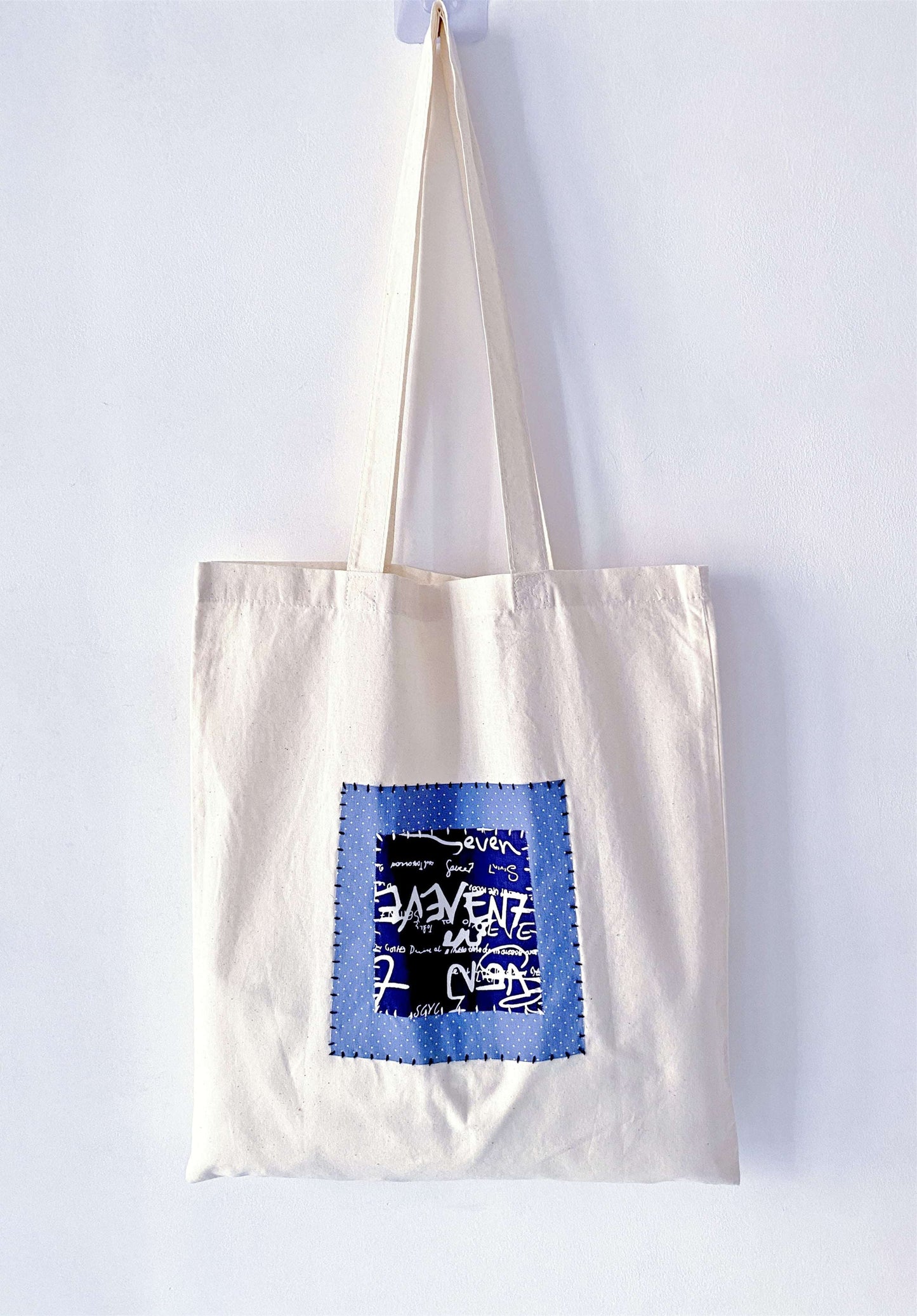 why people choose a soft oversized tote for daily life instead of structured bags