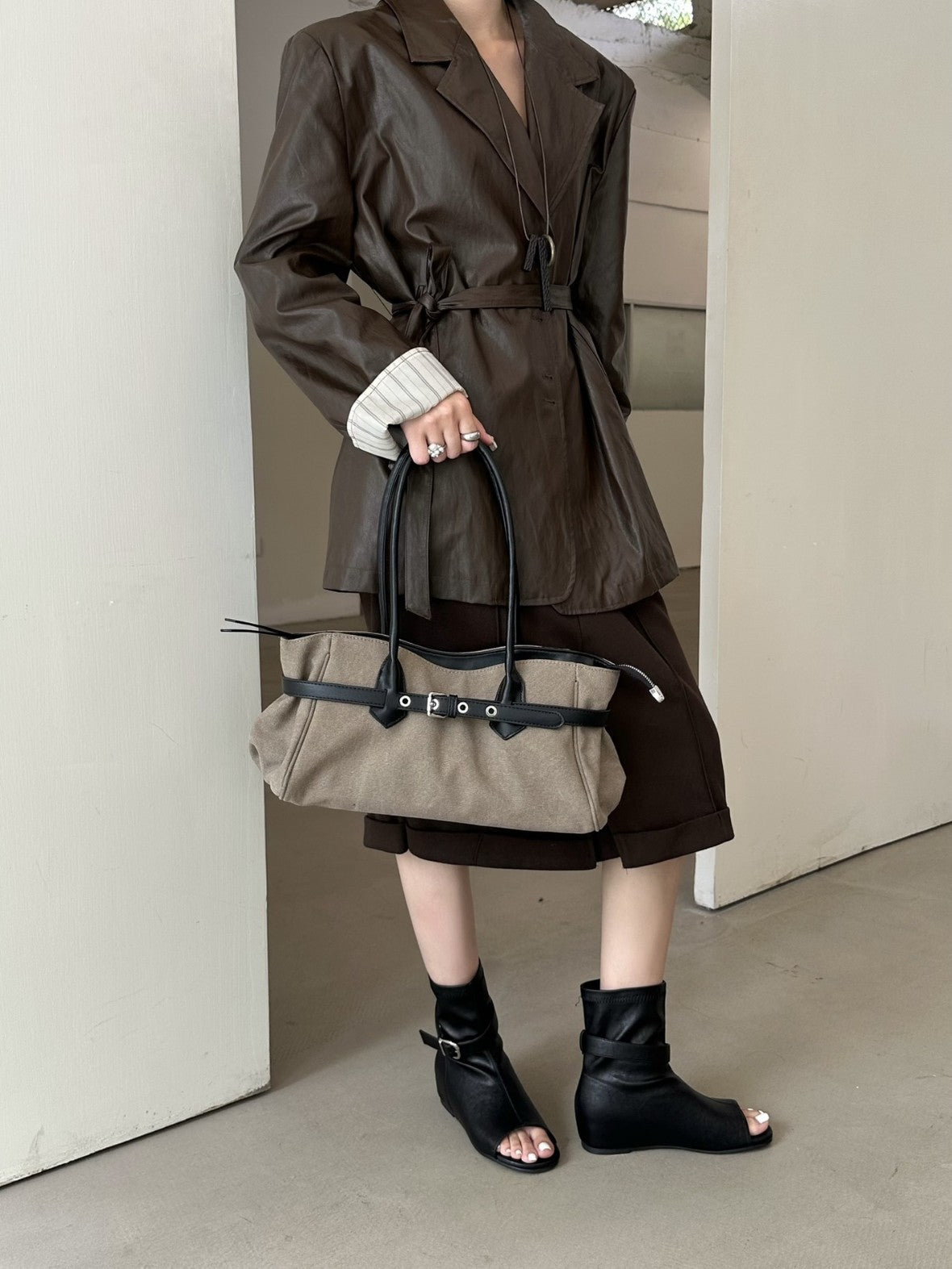 Everyday shoulder bag paired with a laid-back outfit