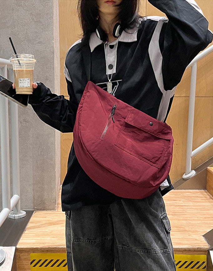 Women’s crossbody bag for weekend activities